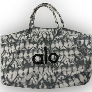 ALO Yoga Gray and White Tote Bag